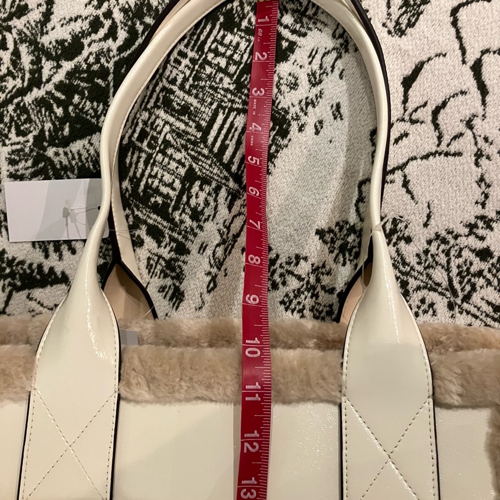 NWT kate spade Jett Faux Shearling Patent Leather Large Tote, Meringue White - Picture 14 of 15